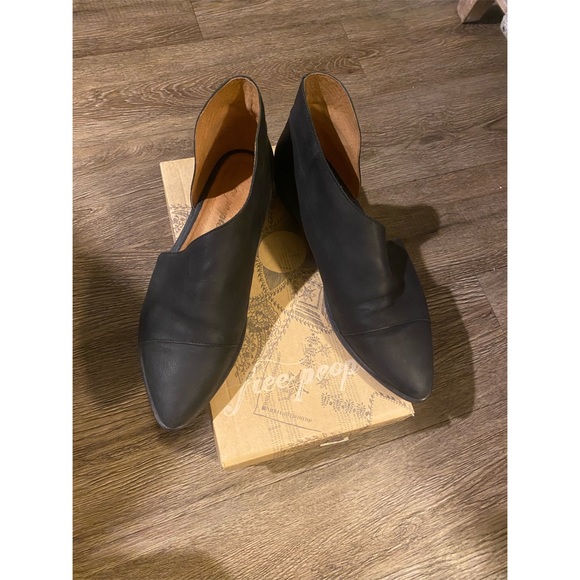 Free People Shoes - Free People Black Royale Flat 40 10